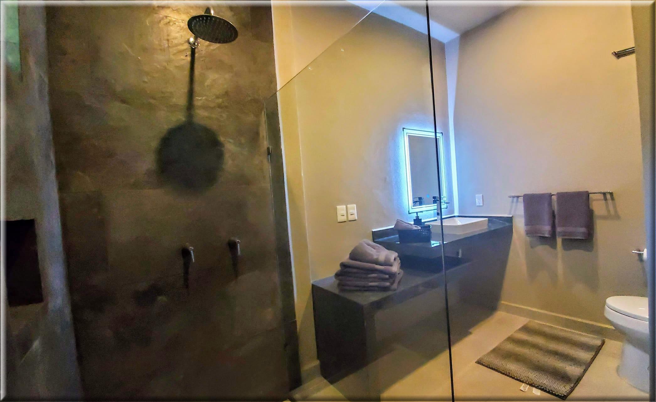 Contemporary bathroom in the San Pancho rental suite